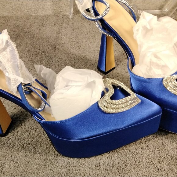 💎 Coutgo Royal Blue Rhinestone Heart Heels Size 9 Ankle Strap Dress Pumps point - Picture 2 of 13